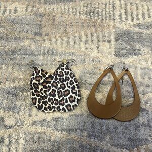 Nickel & Suede Leopard and Brown Teardrop Earrings Set